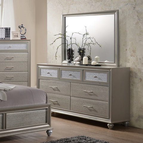 LILA DRESSER (V)
