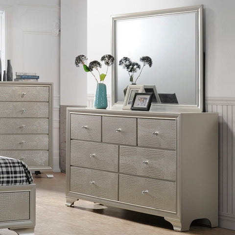 LYSSA DRESSER (V)